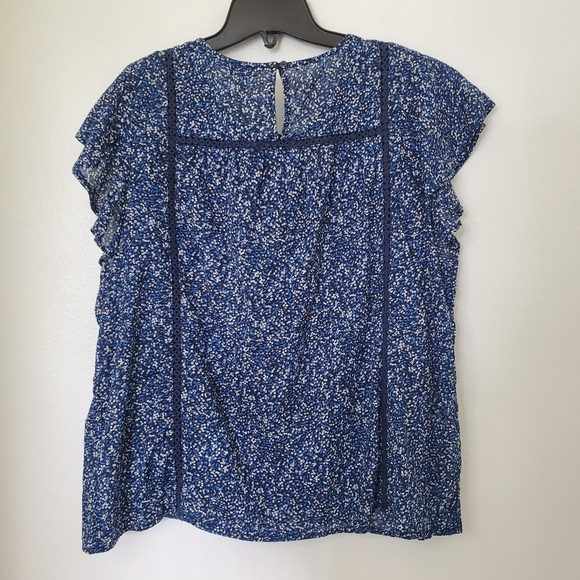 Lucky Brand Navy Blue Flutter Sleeve Cotton Top - Picture 9 of 10